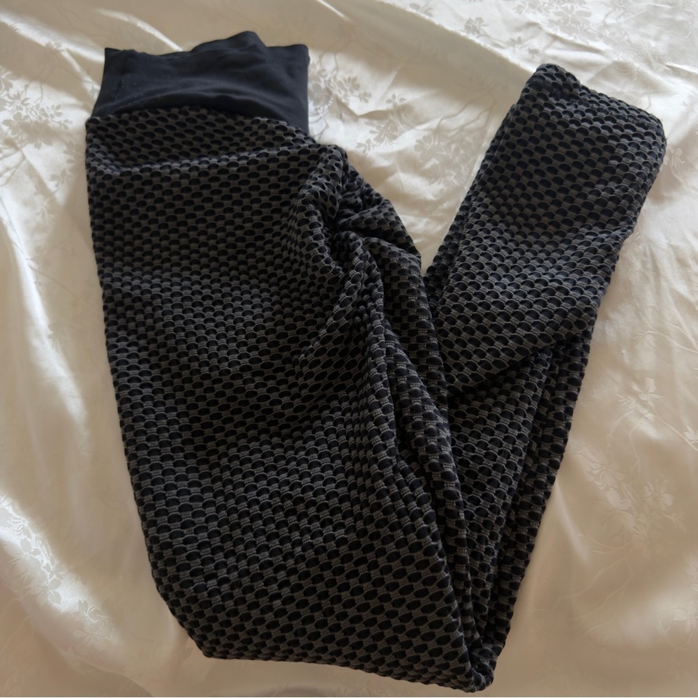 TAHIRA scrunch leggings